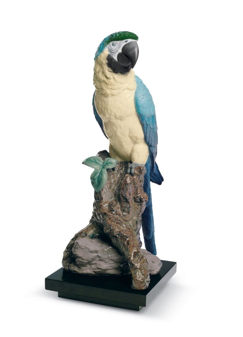 Escultura pájaro Guacamayo en Lladró