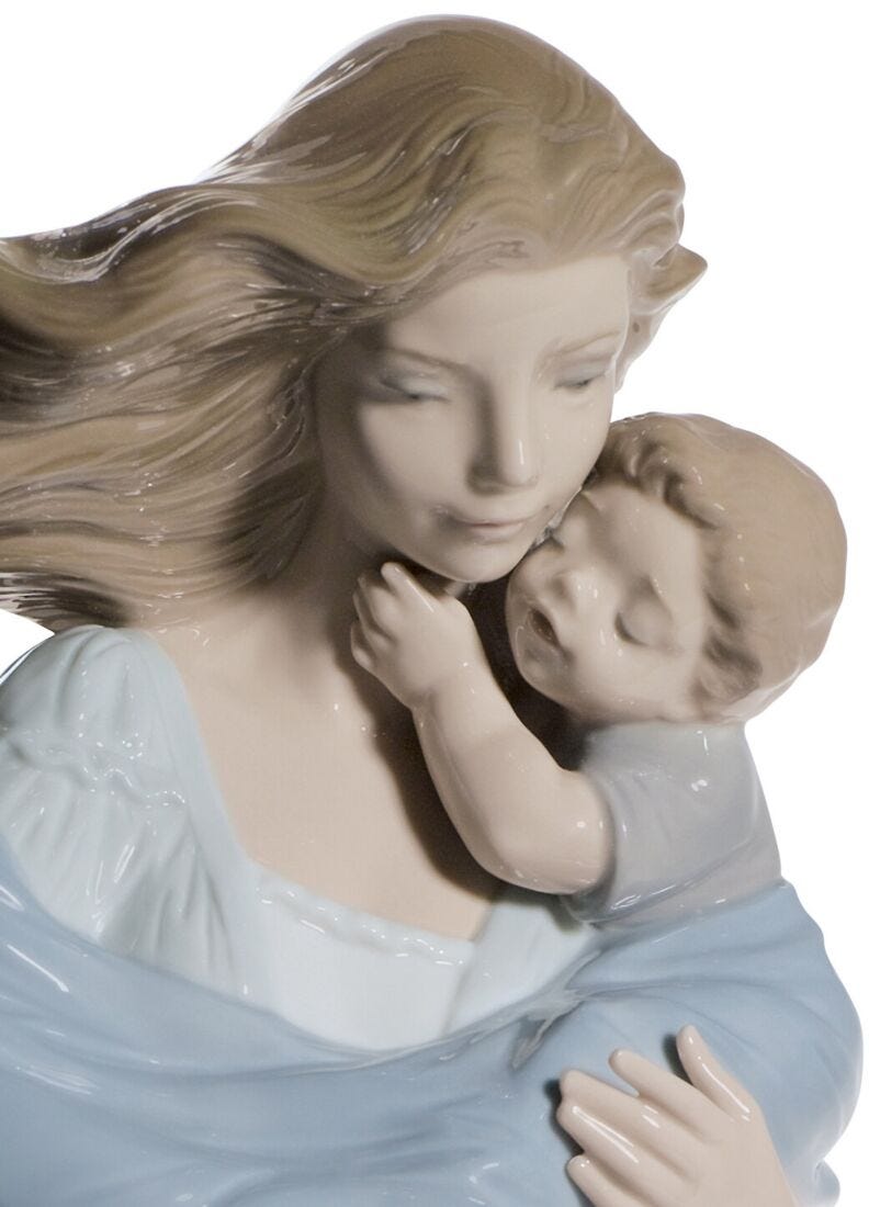 Figurina Madre Tenero abbraccio in Lladró