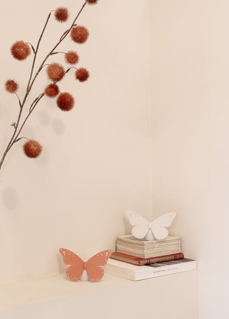 Butterfly Figurine. Golden Luster & Coral in Lladró