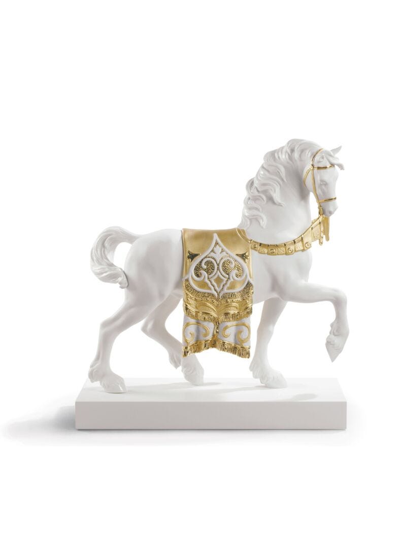 A Regal Steed Horse Sculpture. Golden Lustre in Lladró