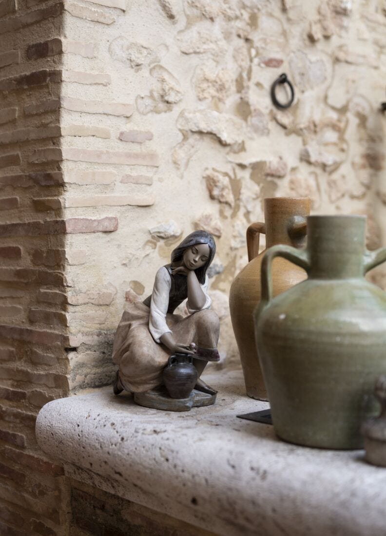 Classic Water Carrier Woman Figurine in Lladró