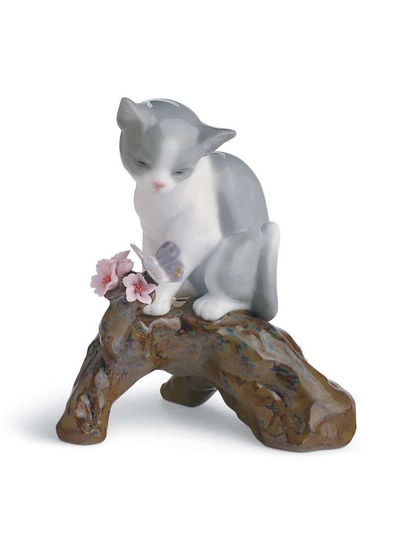 Blossoms for The Kitten Cat Figurine - Lladro-USA