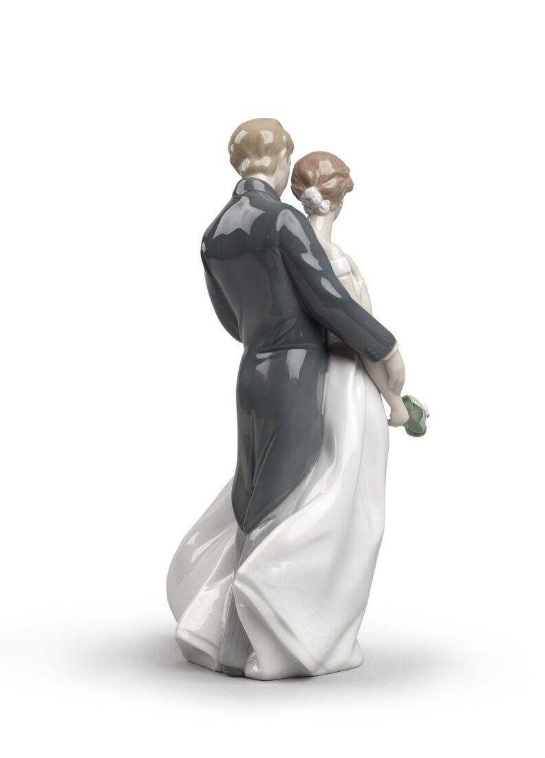 Everlasting Love Couple Figurine in Lladró