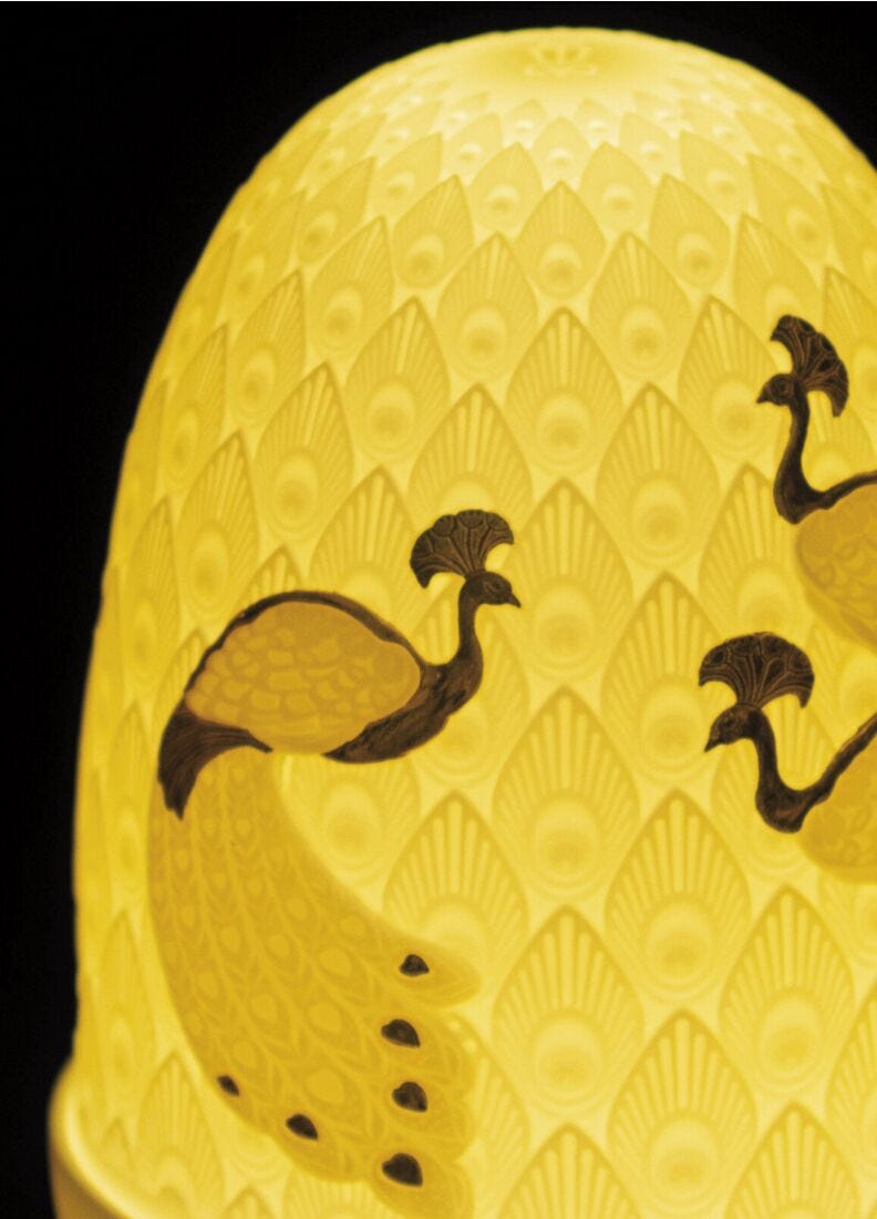 Peacocks Dome Table Lamp in Lladró