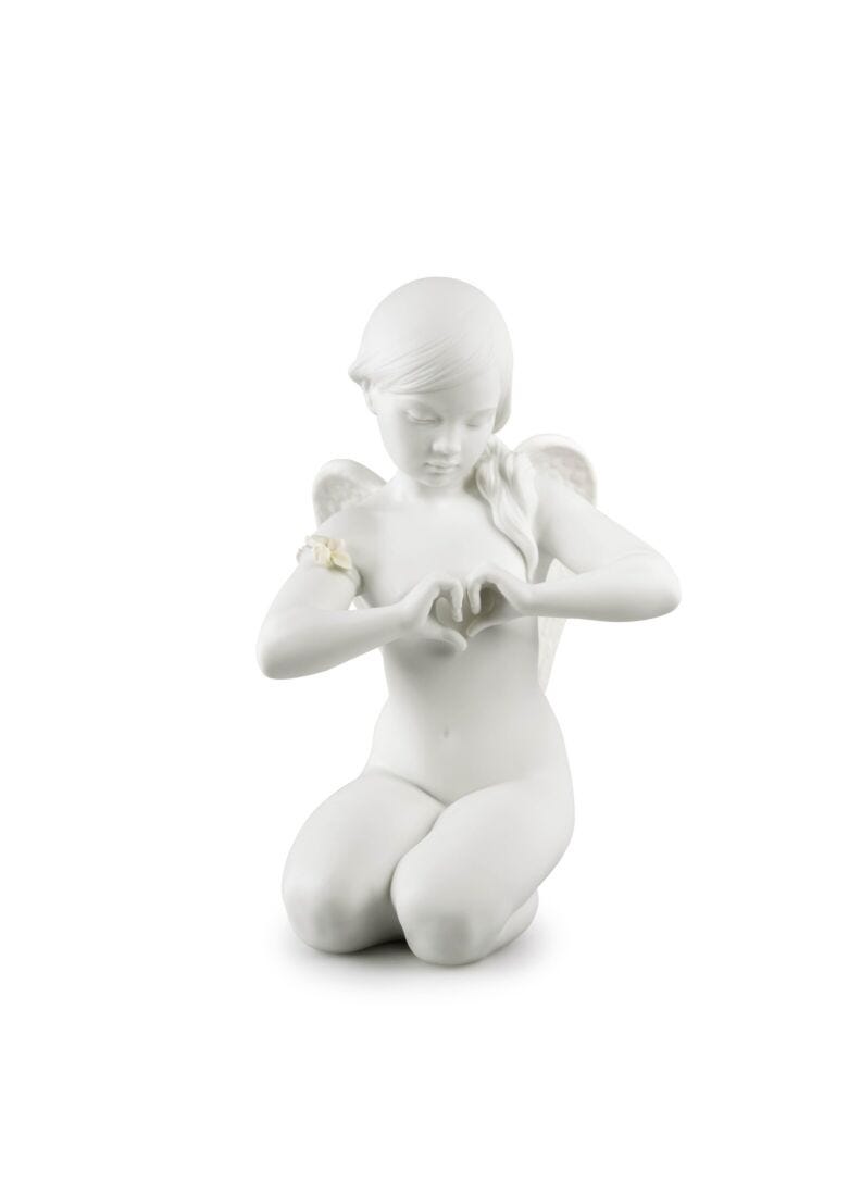 Heavenly Heart Angel Figurine in Lladró