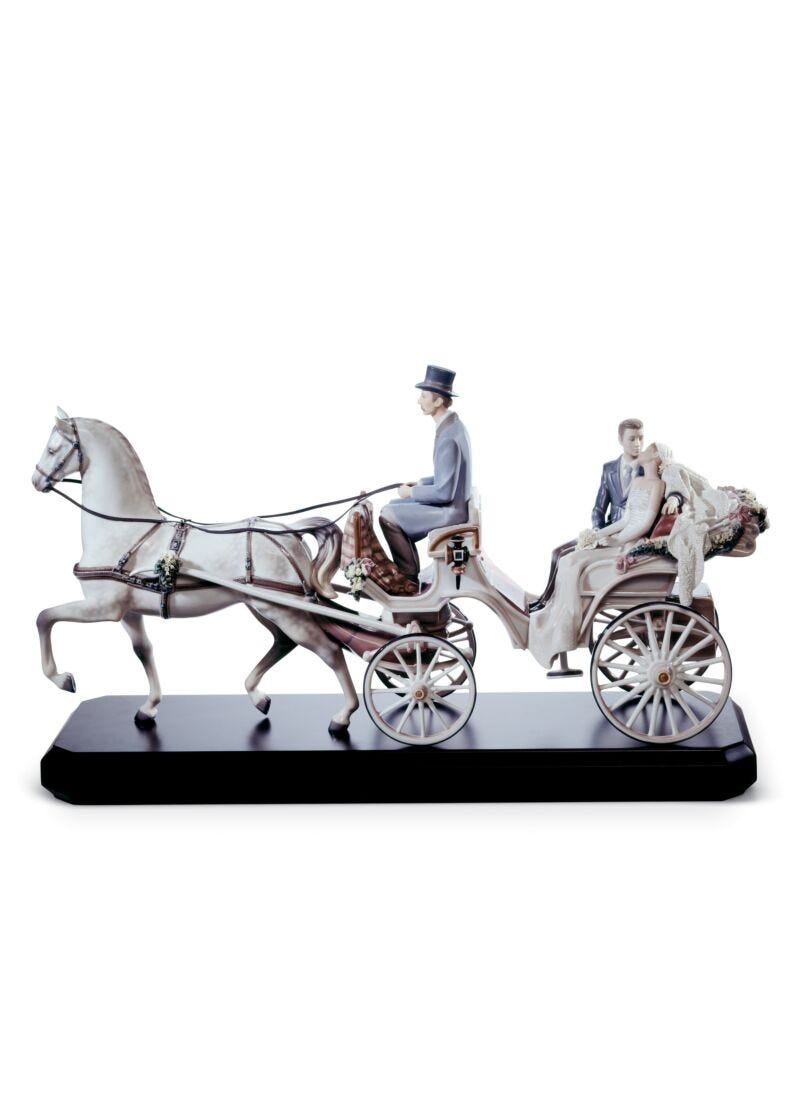 Bridal Carriage Couple Sculpture. Limited Edition in Lladró