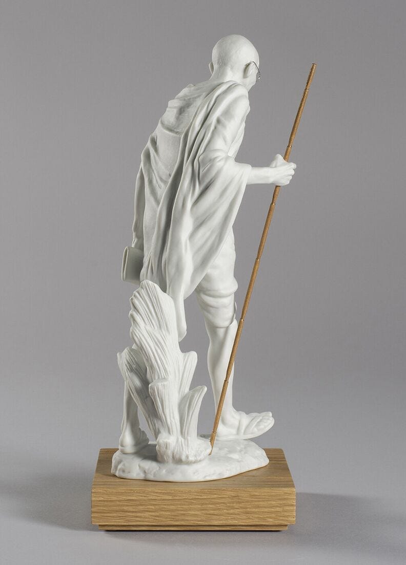 Figura Mahatma Gandhi. Blanco en Lladró