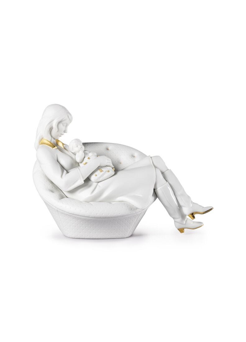 Feels Like Heaven Mother Figurine. Golden Lustre and White in Lladró