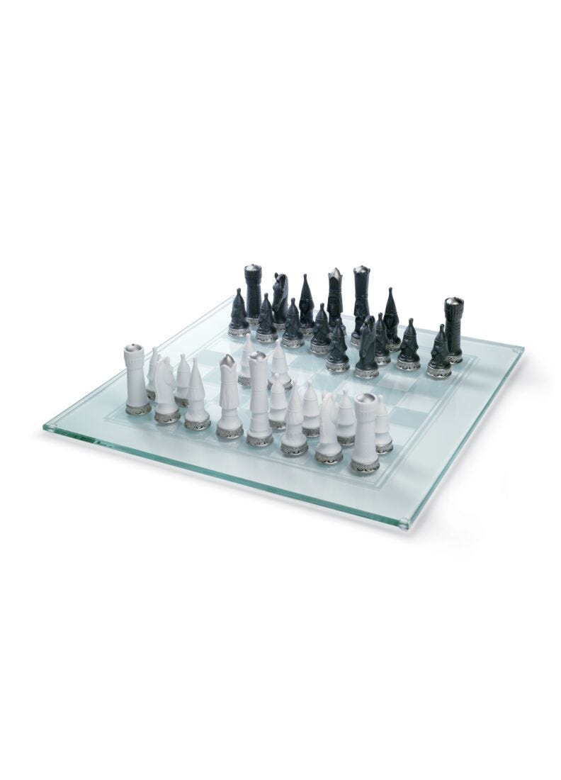 Chess Set. Silver Lustre - Lladro-Canada