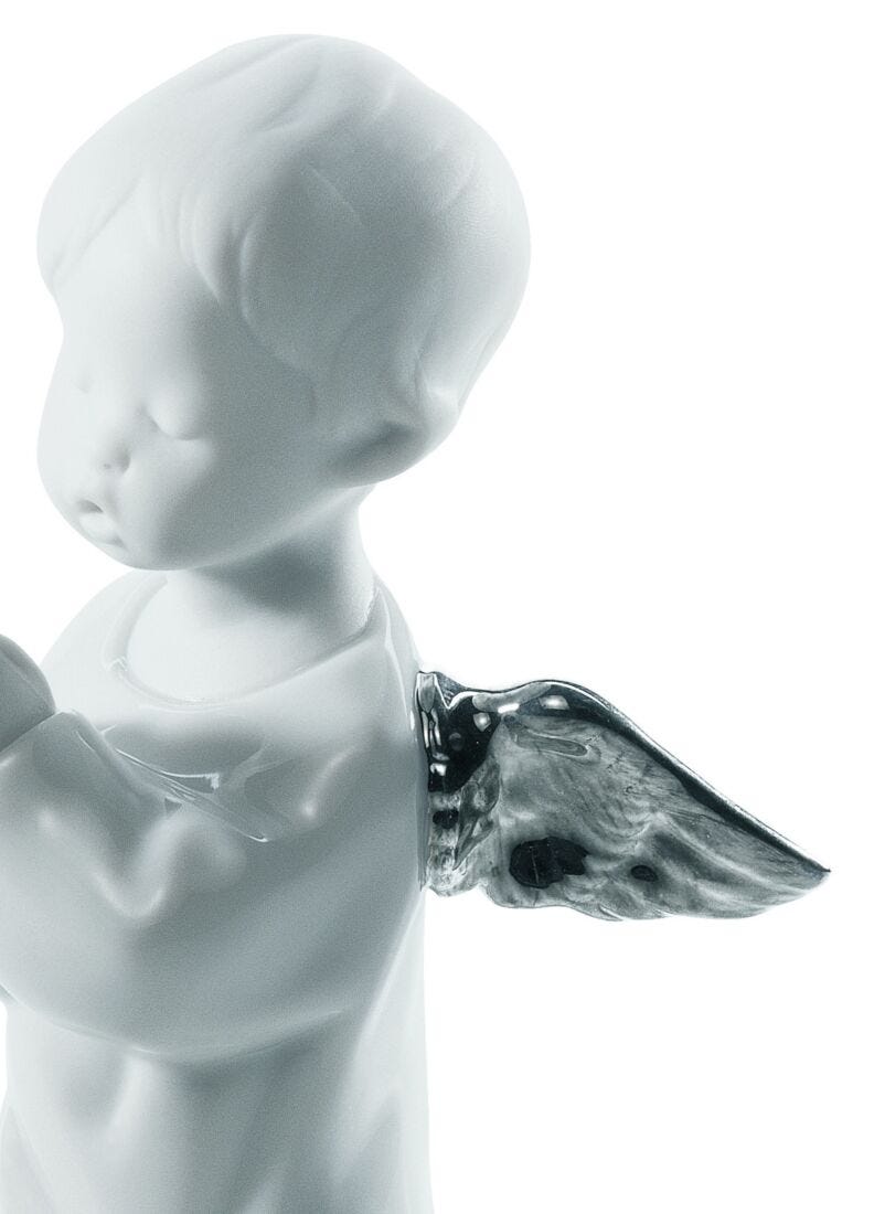 Angel Praying Angel Figurine. Silver Lustre in Lladró