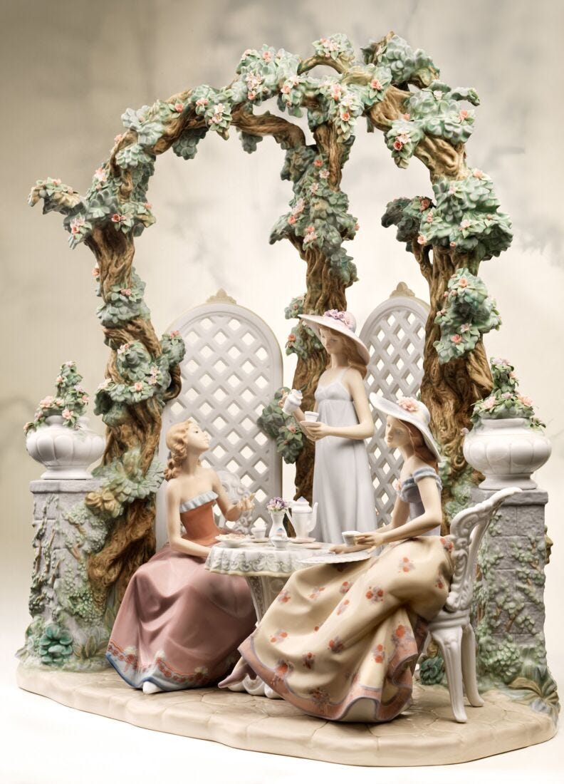 Tea in The Garden Women Sculpture. Limited Edition in Lladró