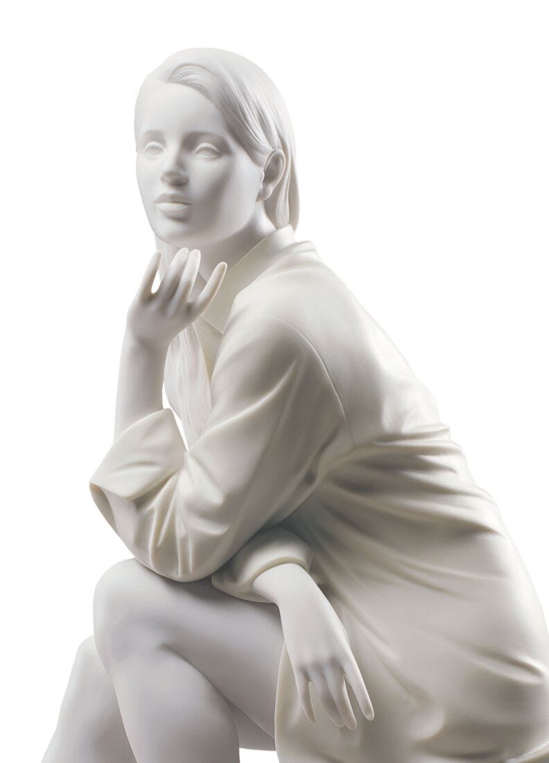 Figurina Donna Un momento di tranquillità in Lladró