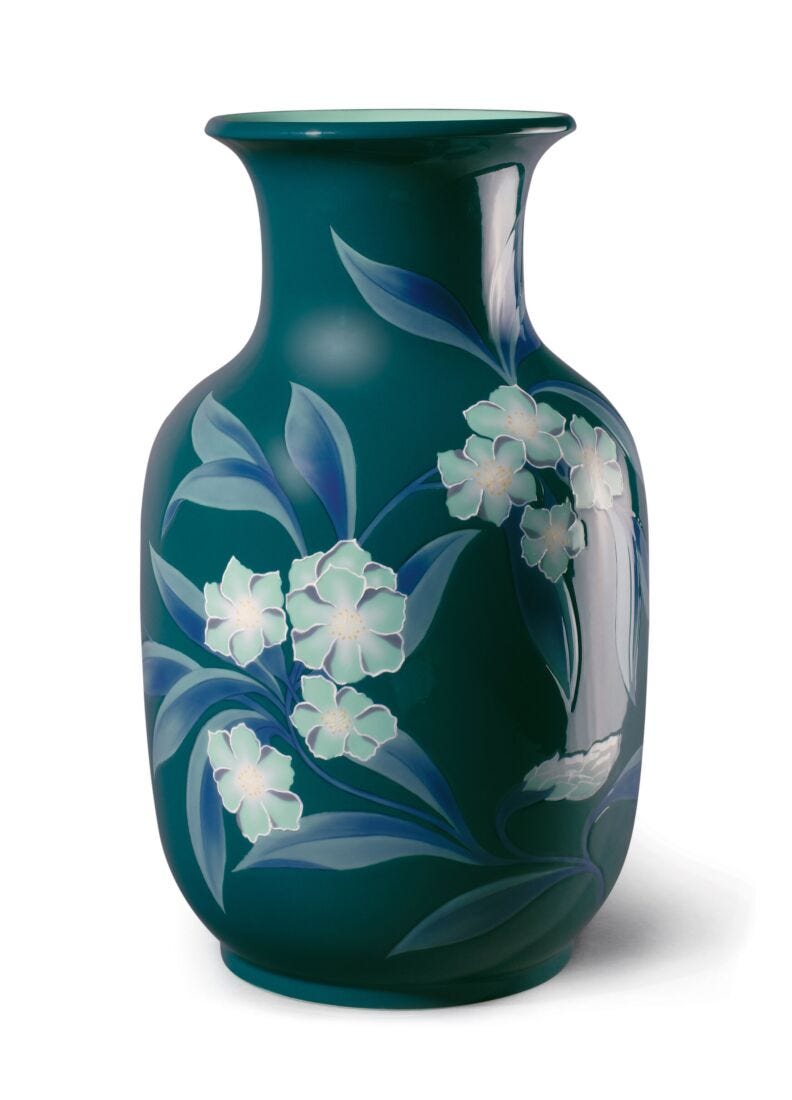 Bell Flower Vase. Green in Lladró