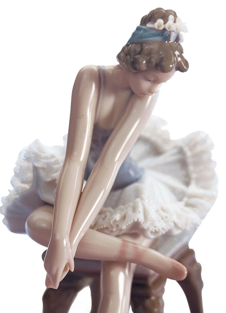 Weary Ballerina Lladro - 01015275 - Entertainment and the Arts Lladro  Figurines & Collectibles