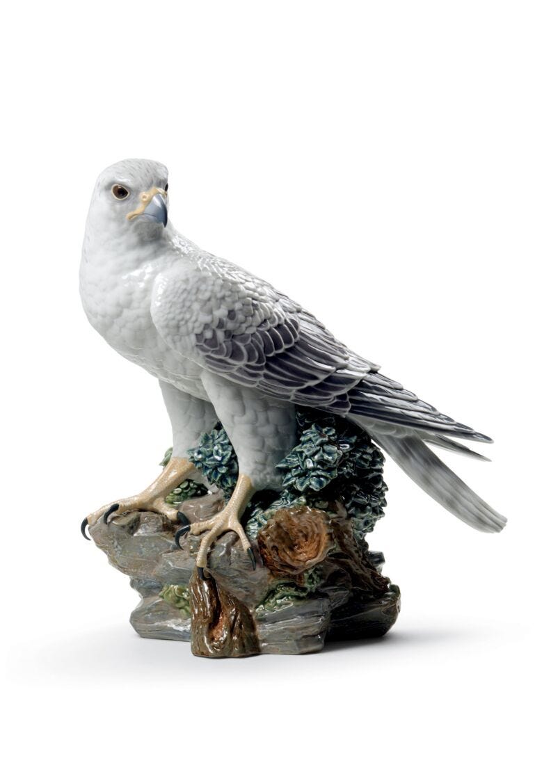 Gyrfalcon Sculpture. Limited Edition in Lladró