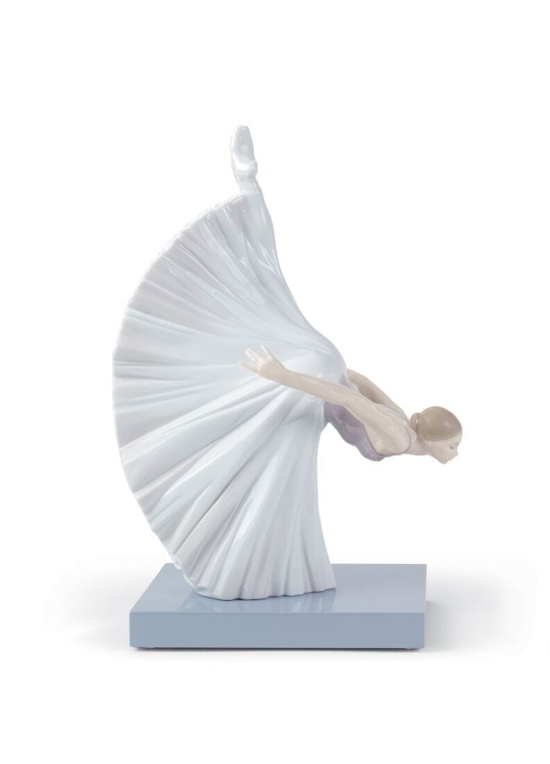 Giselle Reverence Ballet Figurine in Lladró