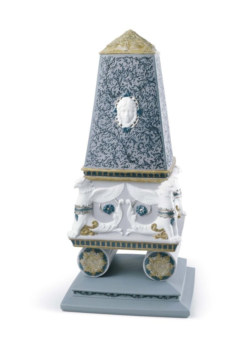 Renaissance obelisk box (platinum) in Lladró