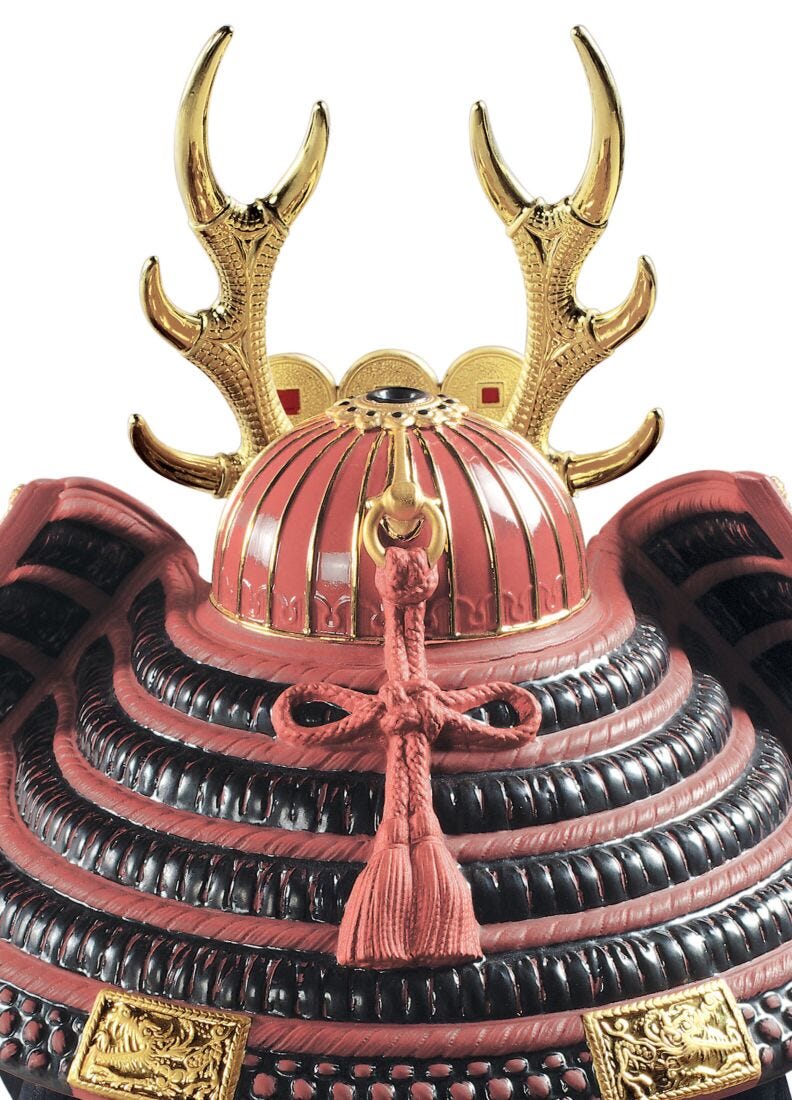 Red Samurai Helmet Figurine. Golden Lustre in Lladró