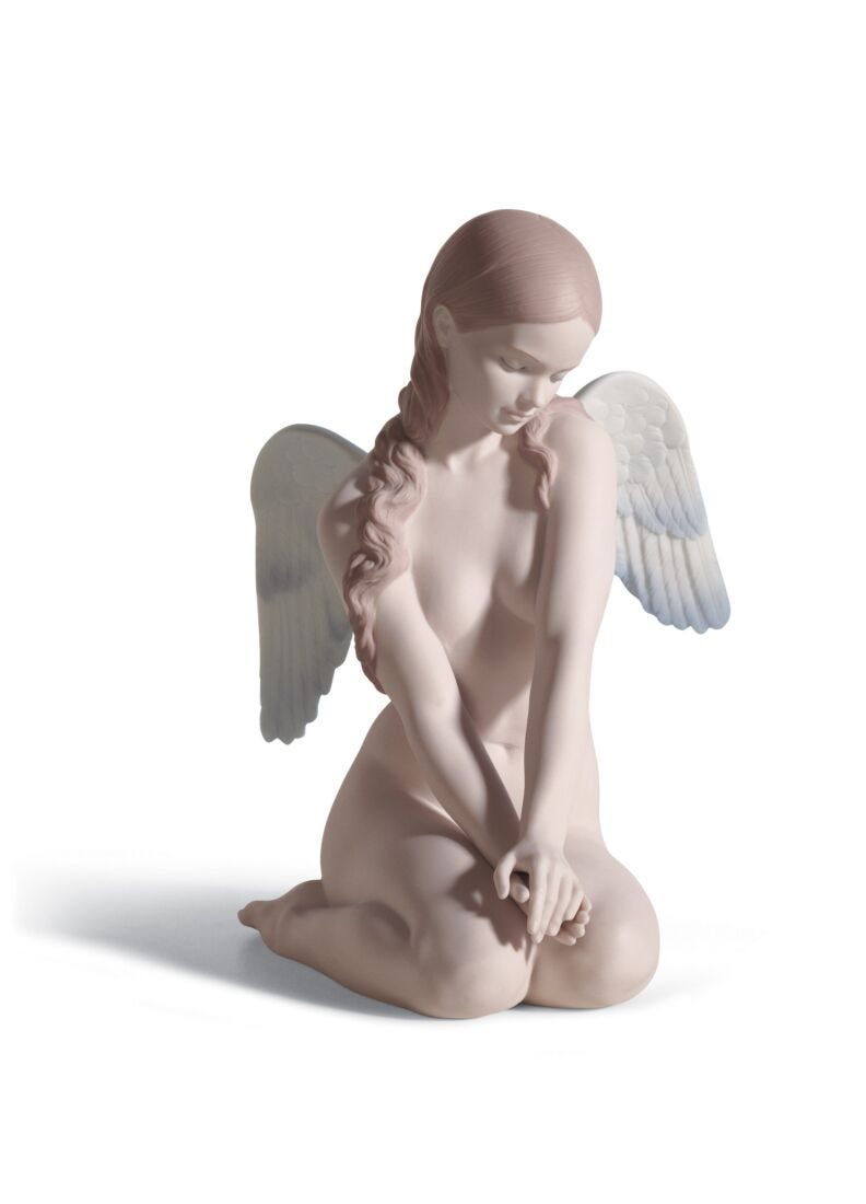 Beautiful Angel Figurine in Lladró