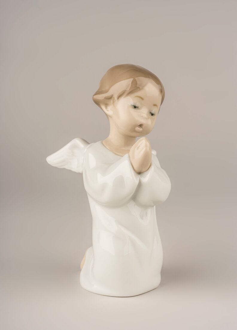 Angel Praying Figurine in Lladró