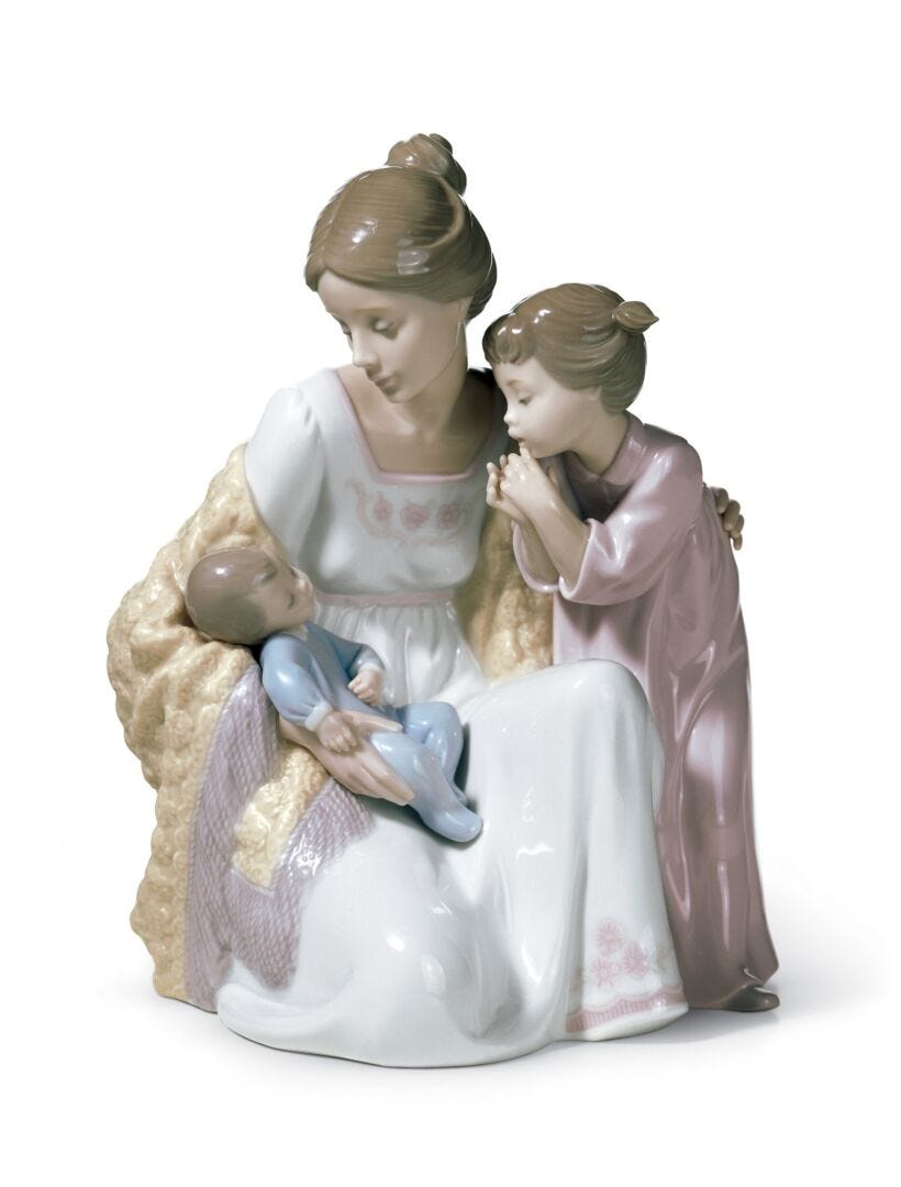 to The Family Figurine LladroUSA
