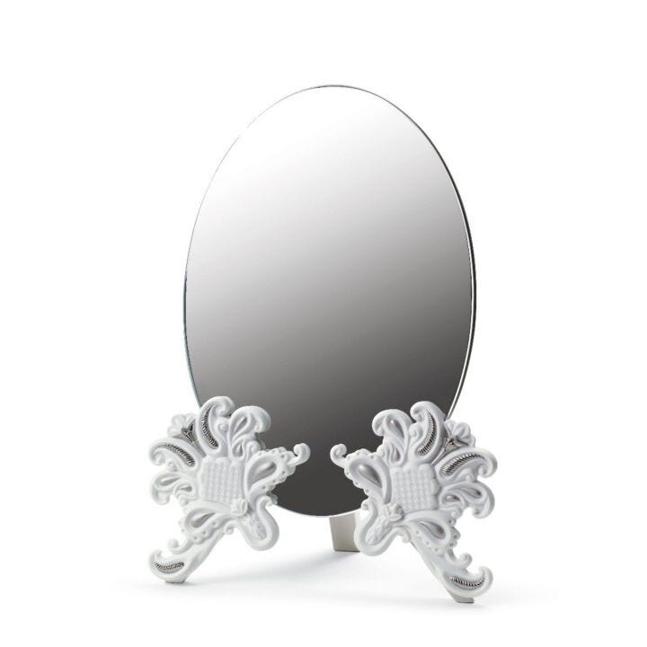 Specchio toeletta. Lustro argento e bianco in Lladró