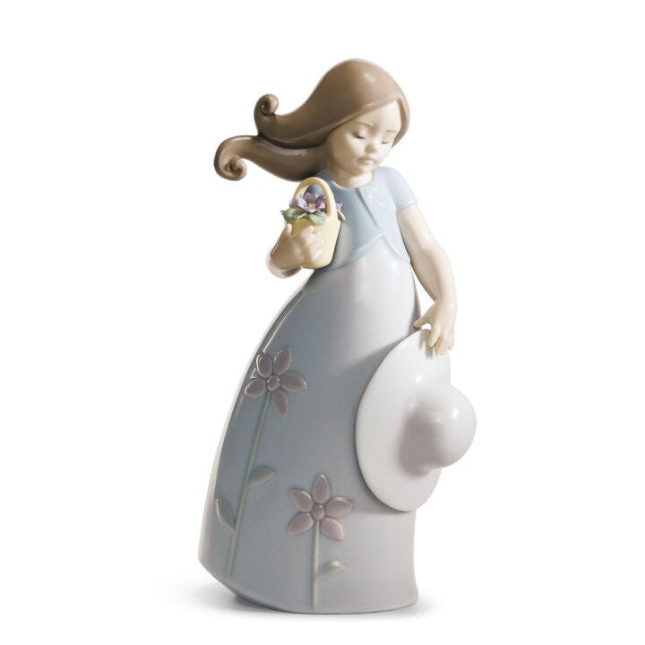 Little Violet Girl Figurine in Lladró