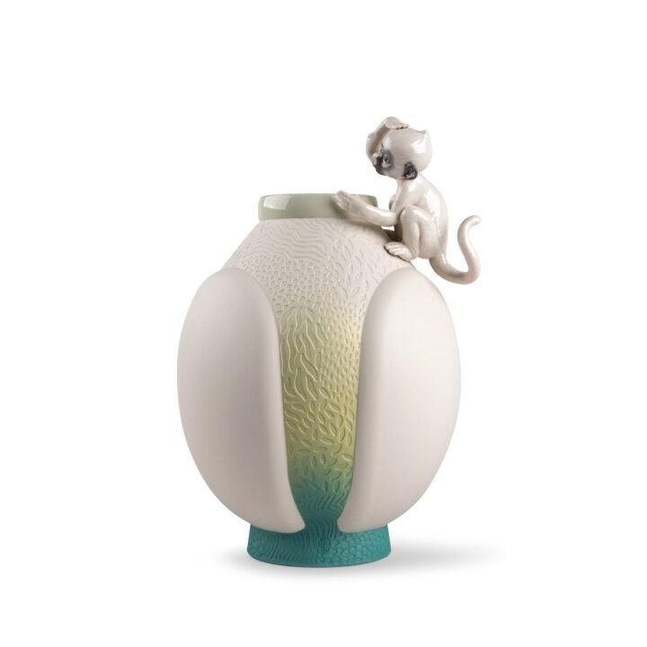 Monkey vase in Lladró