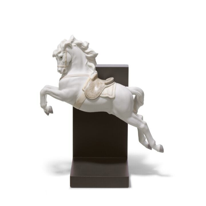 Horse on Pirouette Figurine in Lladró