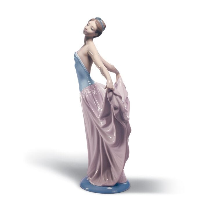 Dancer Woman Figurine in Lladró