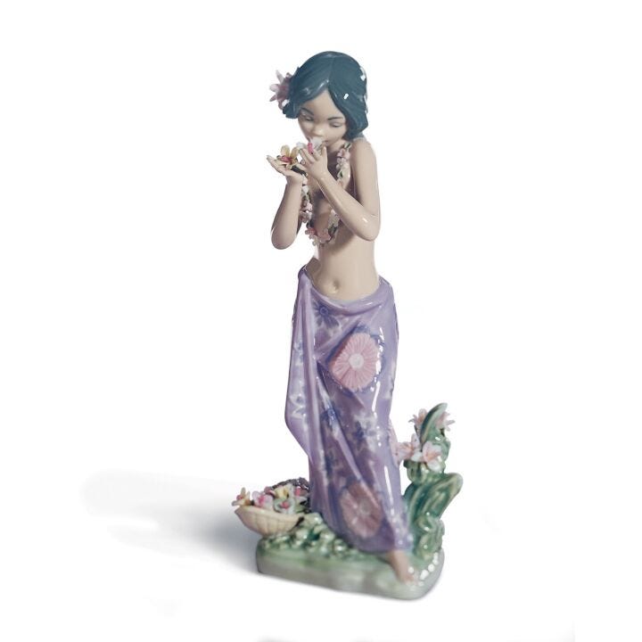 Aroma of The Islands Woman Figurine in Lladró