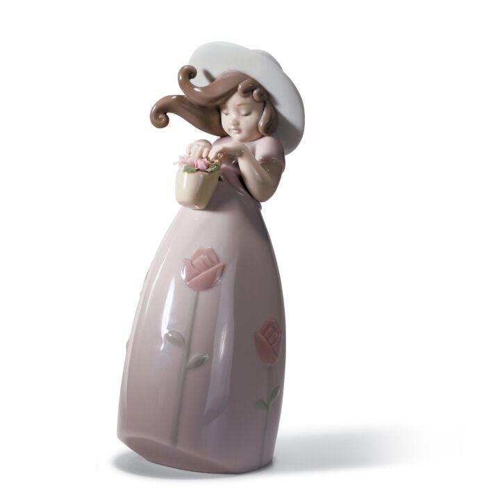 Little Rose Girl Figurine in Lladró