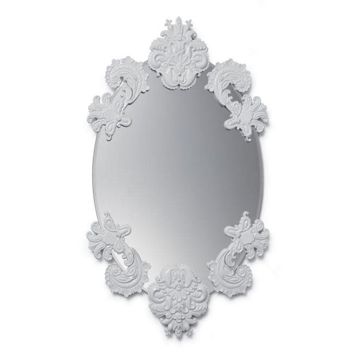 Espejo de pared ovalado sin marco. Blanco. Serie limitada en Lladró