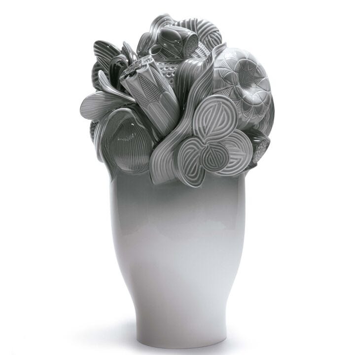 Naturo. -Large vase (grey) in Lladró
