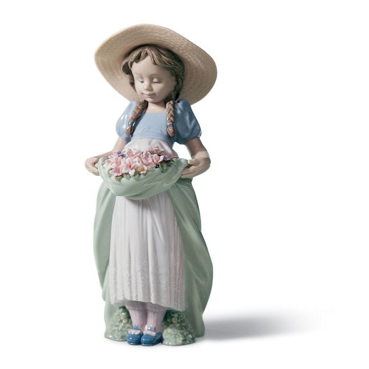 Bountiful Blossoms Girl Figurine in Lladró