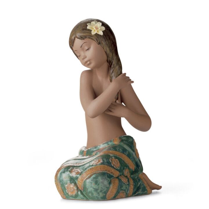 Pacific Jewel Girl Figurine in Lladró