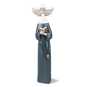 Prayerful Moment Nun Figurine