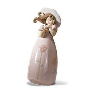 Little Rose Girl Figurine in Lladró