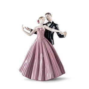 Anniversary waltz Sculpture