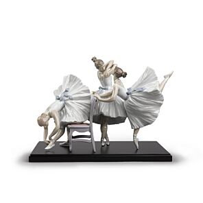 LLADRÓ Giselle Arabesque Ballet Figurine. Porcelain Figure Figure.: Buy  Online at Best Price in UAE 