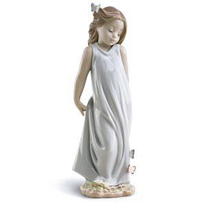 A Moment's Rest Butterfly Figurine - Lladro-Canada