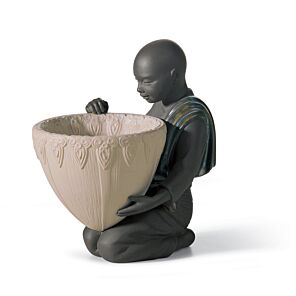 On The Front Potpourri Carrier Figurine