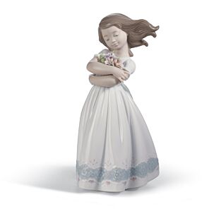 Tender innocence Girl Figurine