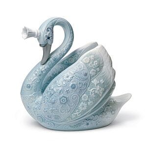 白鳥姫 in Lladró
