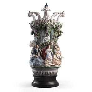 Ladies from Aranjuez Vase. Limited Edition