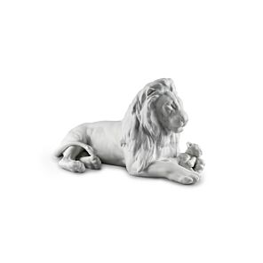 Lion with Cub Figurine