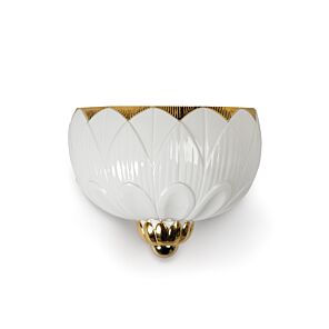 Ivy & Seed Wall Sconce. White and Gold. (CE/UK/CCC)