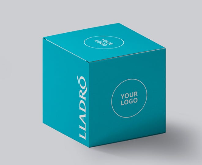 Customization of the Lladró blue box