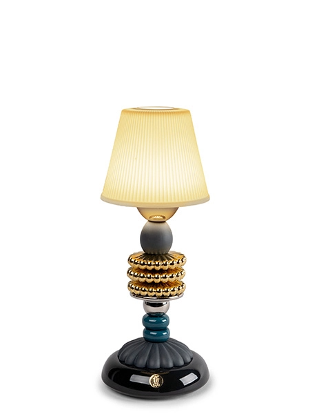Wireless Lamp by Olga Hanono