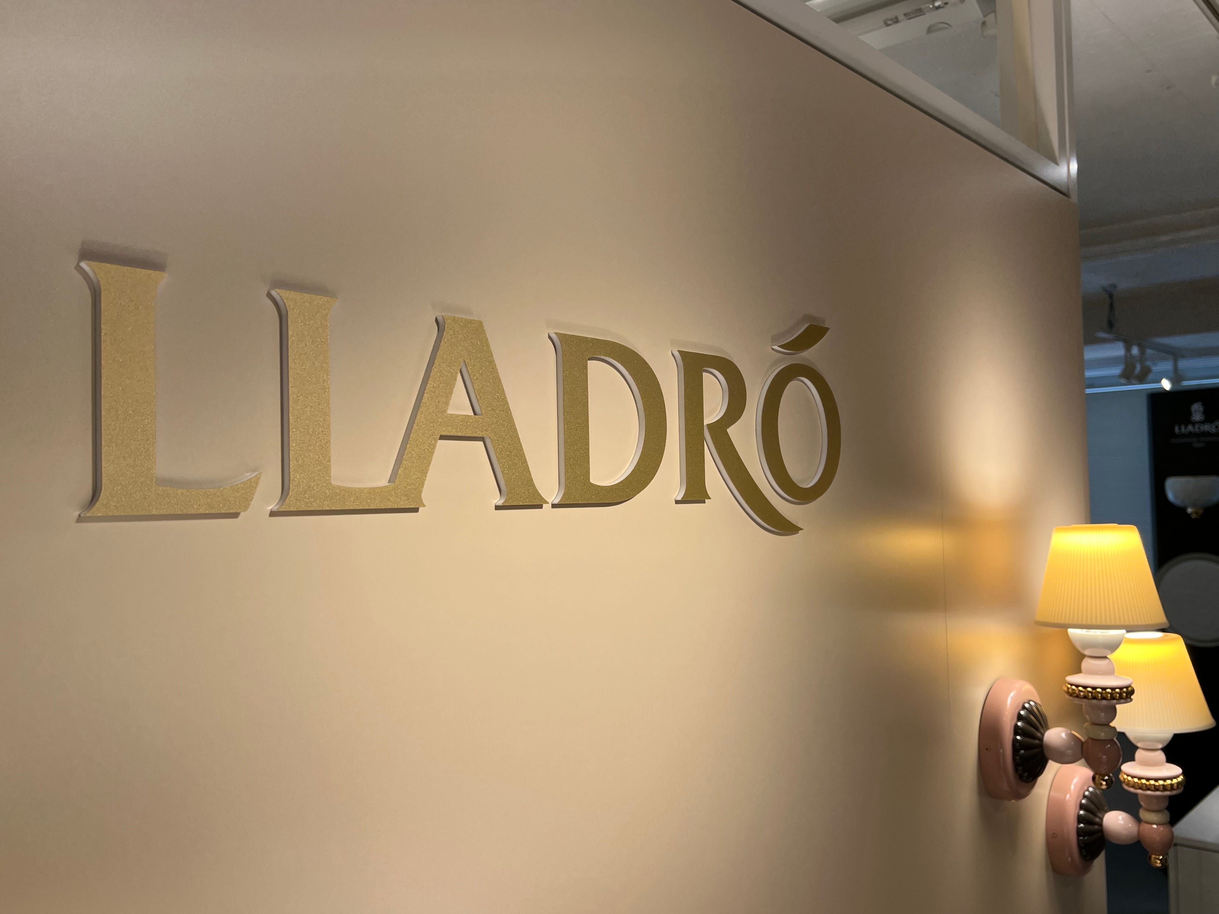 リヤドロLLADRO「バルコ・デ・フローレス」新品！台座付き！ リヤドロLLADRO「バルコ・デ・フローレス」新品！台座付き！